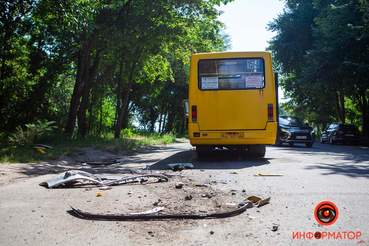     /   Renault   157:    