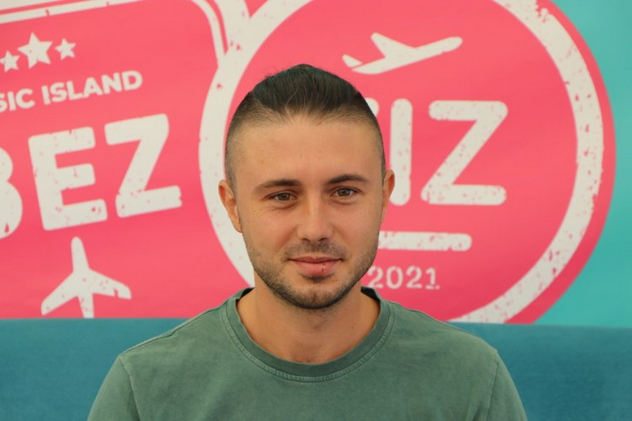      ezViz  :  