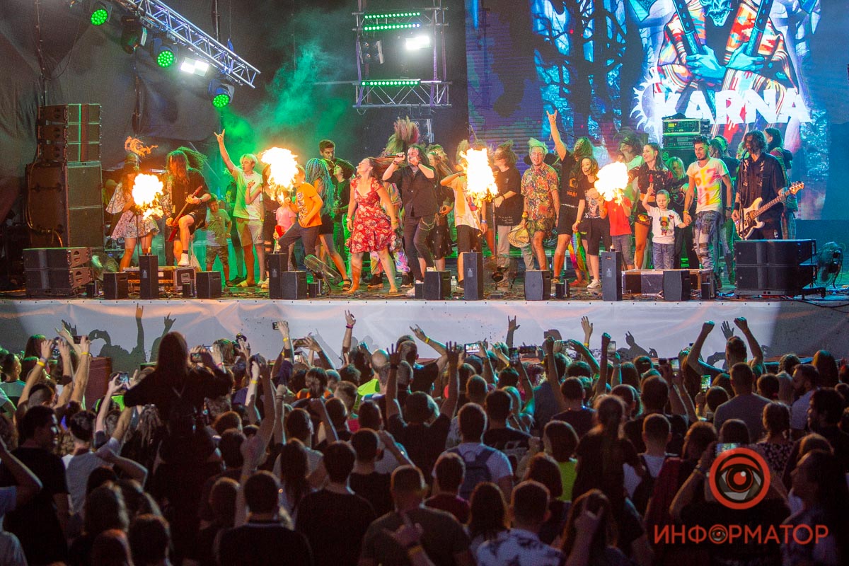  Tommy Cash, Latexfauna  Wildways:       BeZVIZ Festival