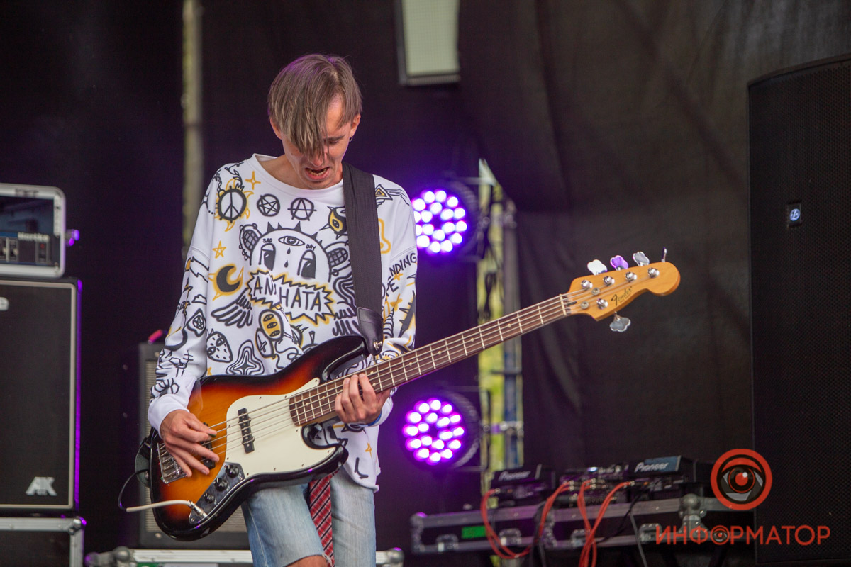  Tommy Cash, Latexfauna  Wildways:       BeZVIZ Festival