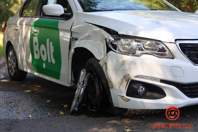       Bolt  Toyota  :  