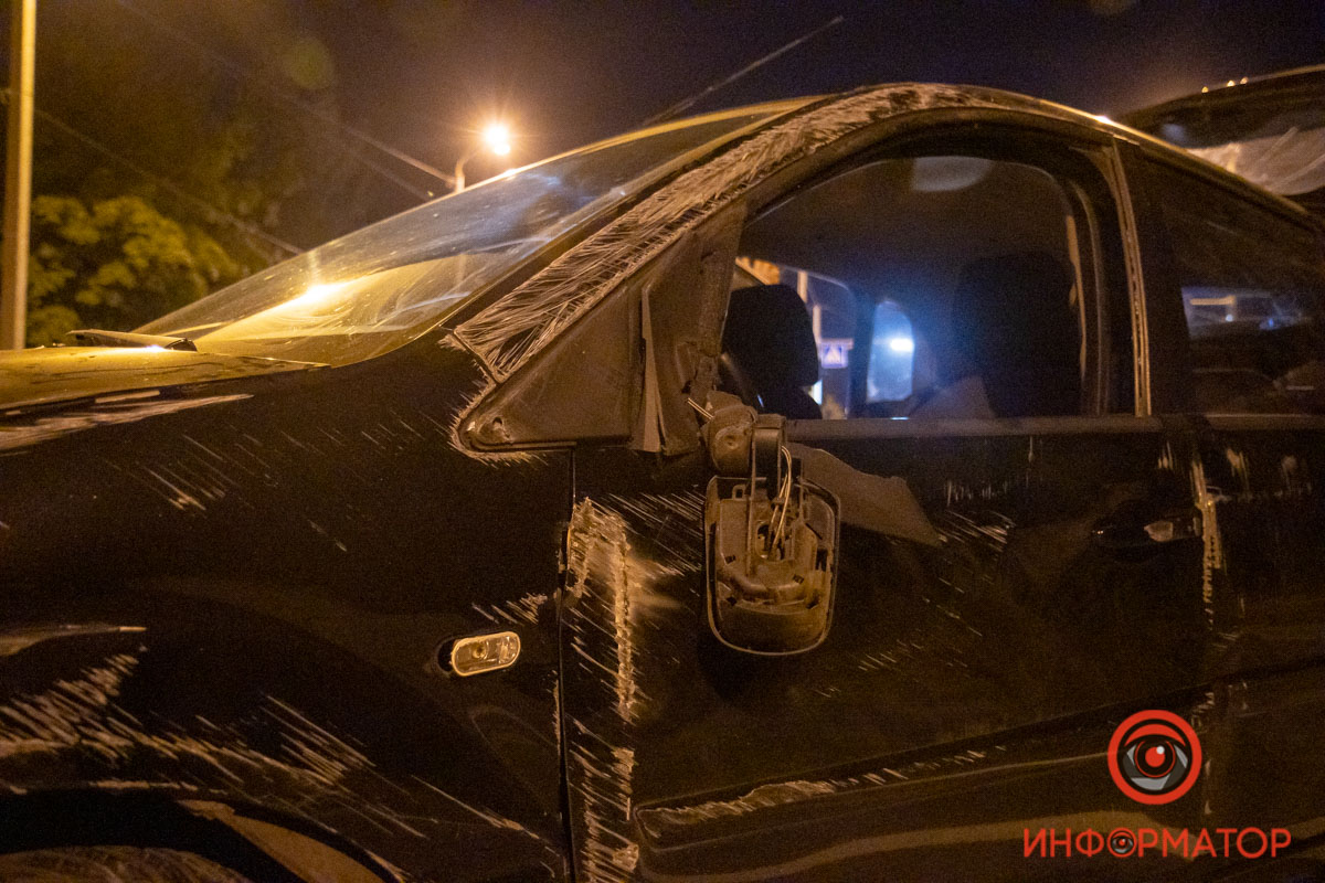       Daewoo    Ford  :  