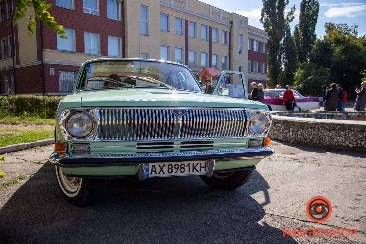  Mercury Montclair, Mercedes Luaz  :        