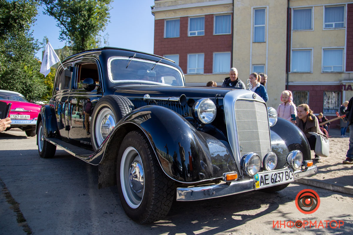  Mercury Montclair, Mercedes Luaz  :        