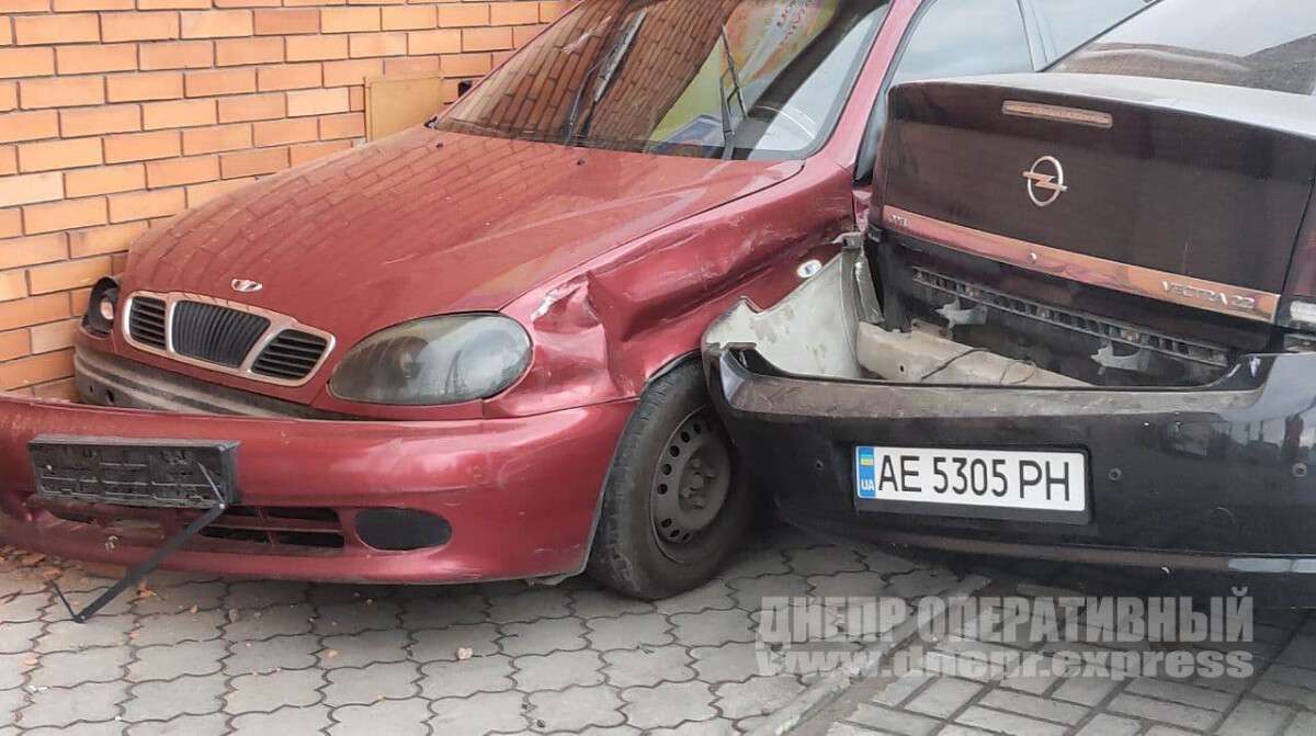      Daewoo    :  