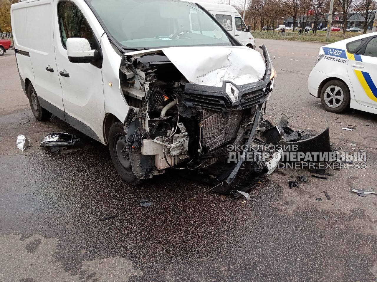       Renault Trafic  Fiat Doblo