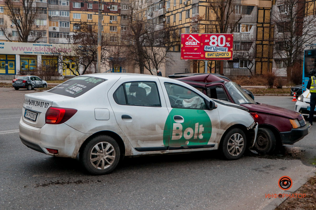       Renault  Bolt  :  