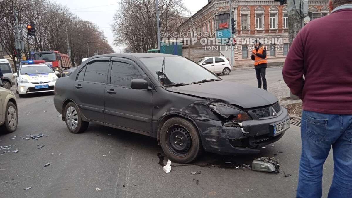       Kia  :  