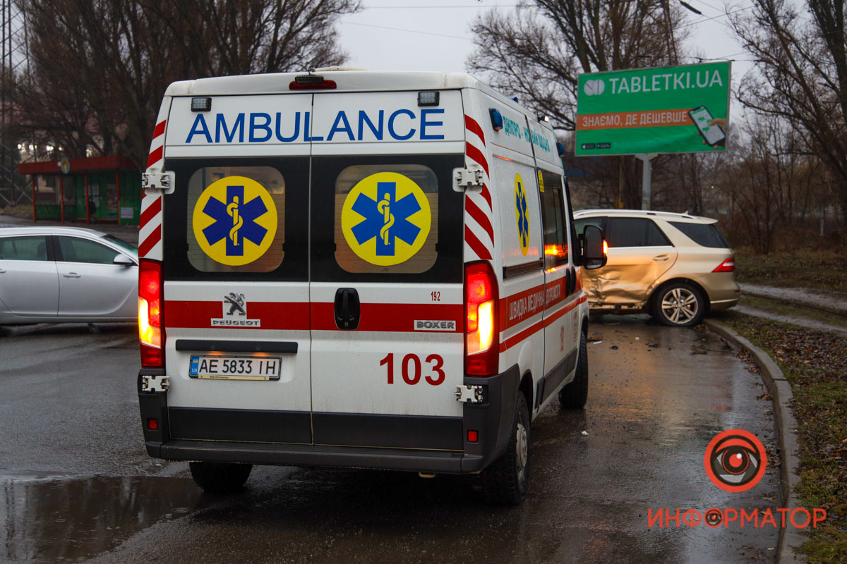       Opel  Mercedes:  