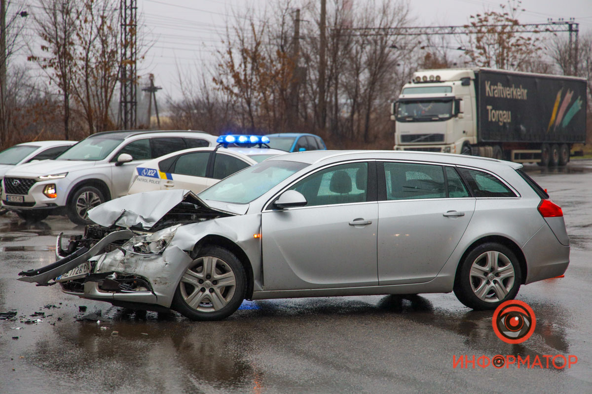       Opel  Mercedes:  