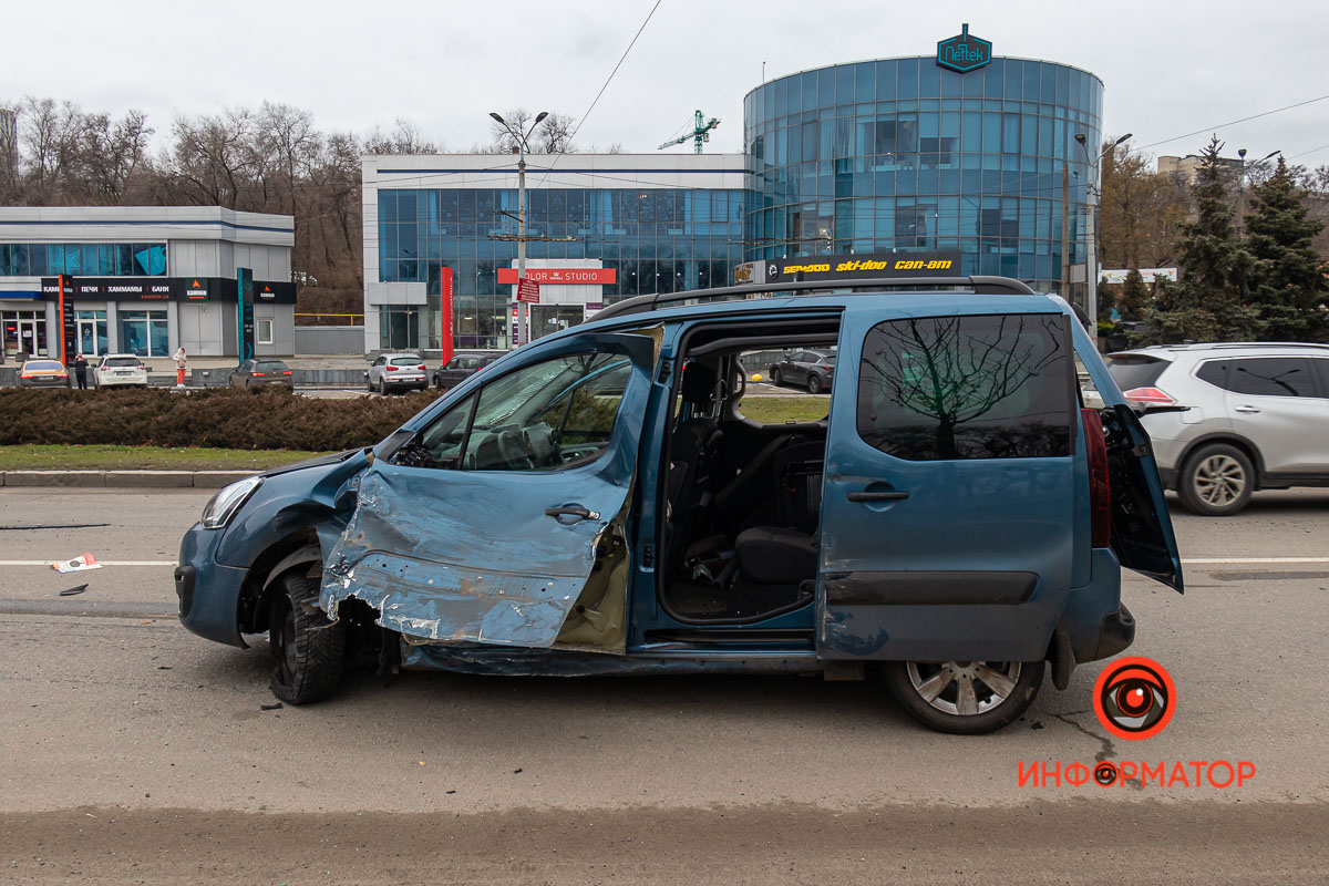       Ford  Volkswagen   Citroen:  