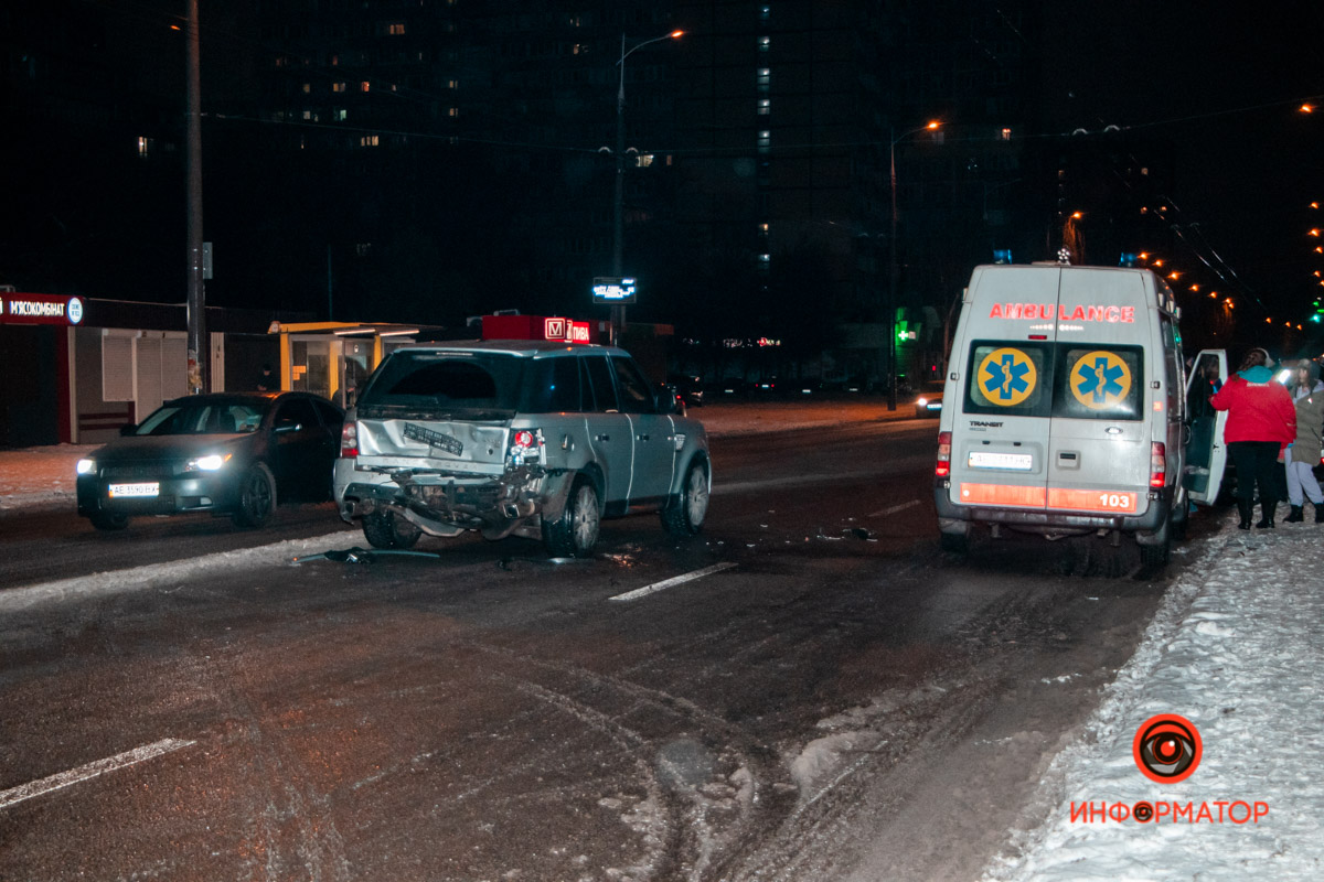         :  Range Rover  Nissan