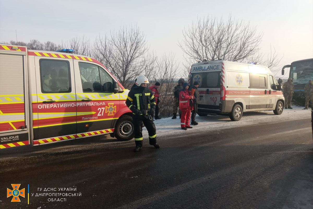      Mercedes  ǻ:  ,   