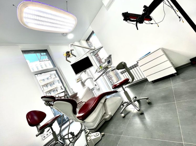    Dental Tech   