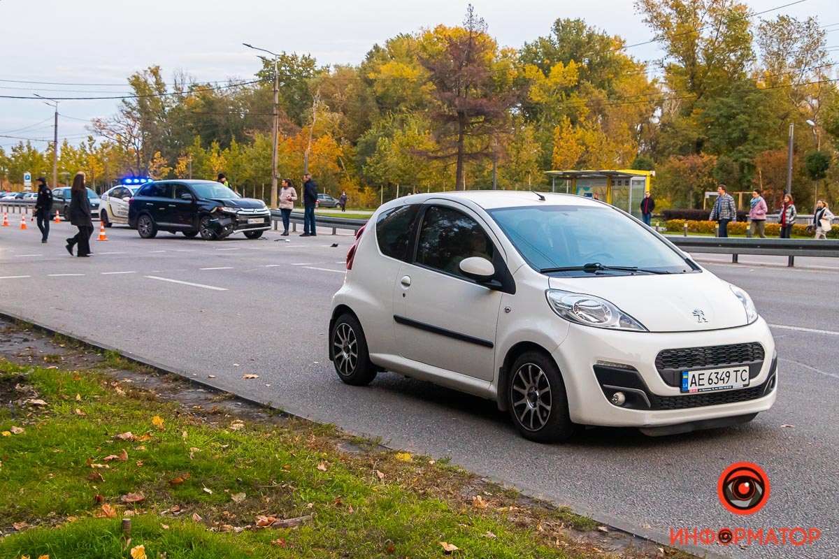        Mitsubishi  Peugeot:  