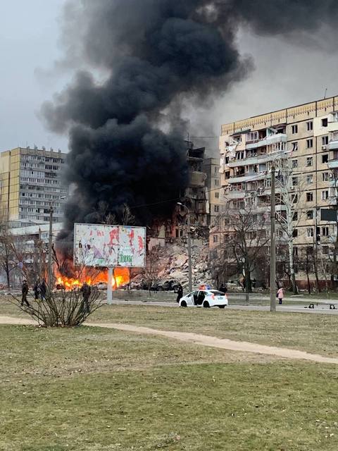 Российская ракета попала по многоэтажному дому в Днепре: разрушен подъезд |  Городской сайт Днепра