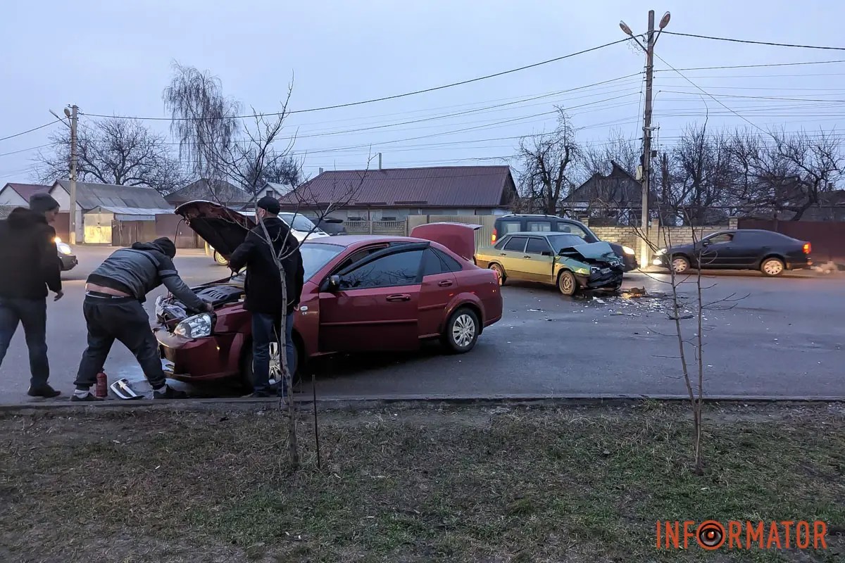       Chevrolet  :  