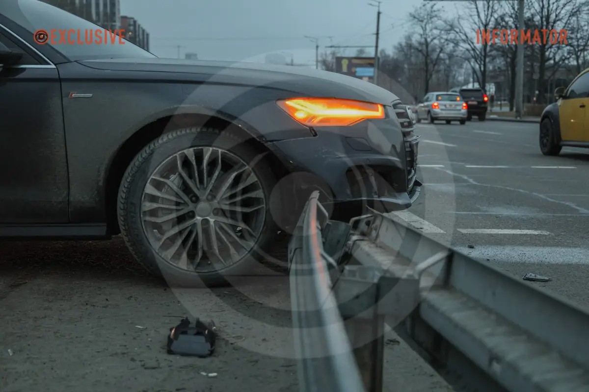        Audi:      