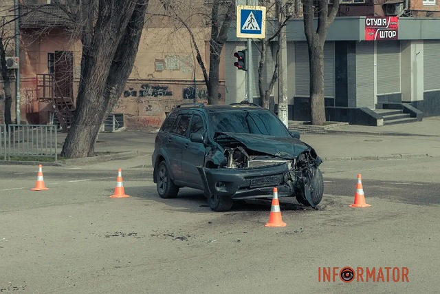      Subaru   Toyota    :   ( )