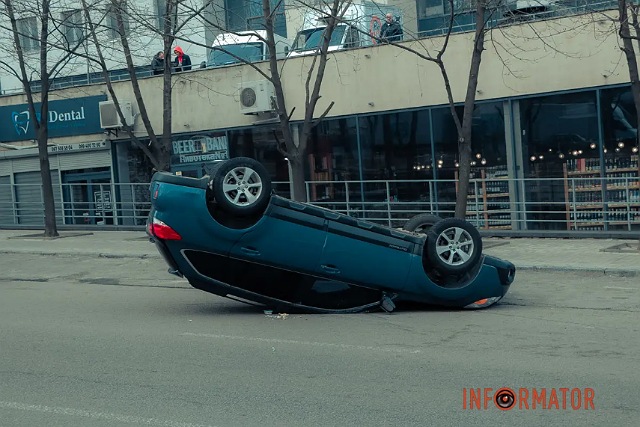      Subaru   Toyota    :   ( )