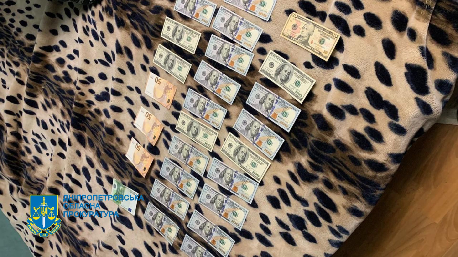      9        