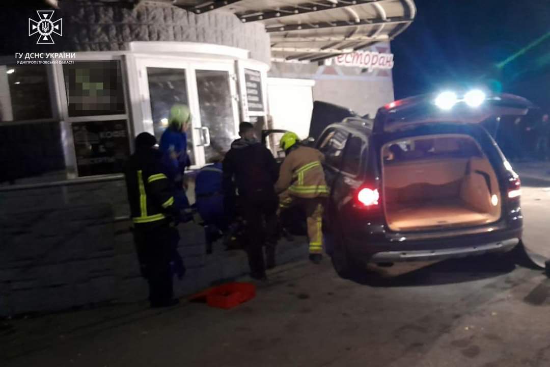   Volkswagen    :  