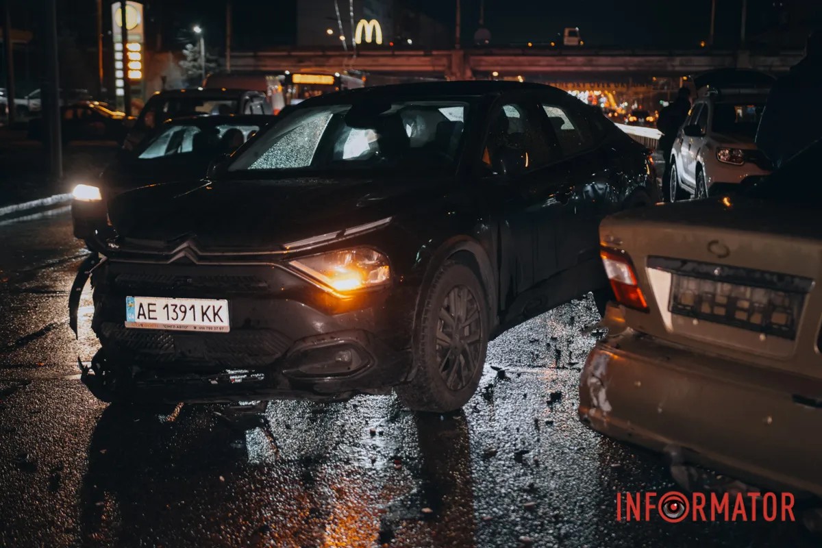          Citroen  Renault,    