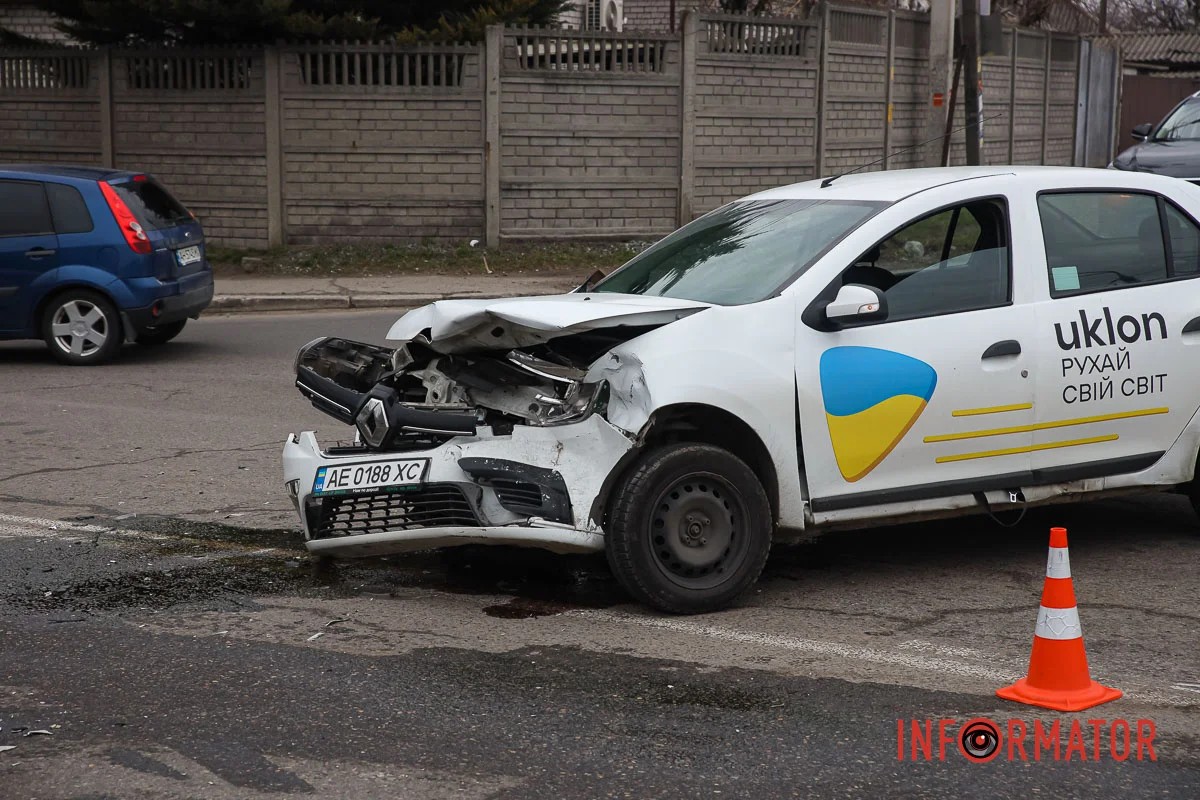      Renault   Uklon   Kia:   ('  )