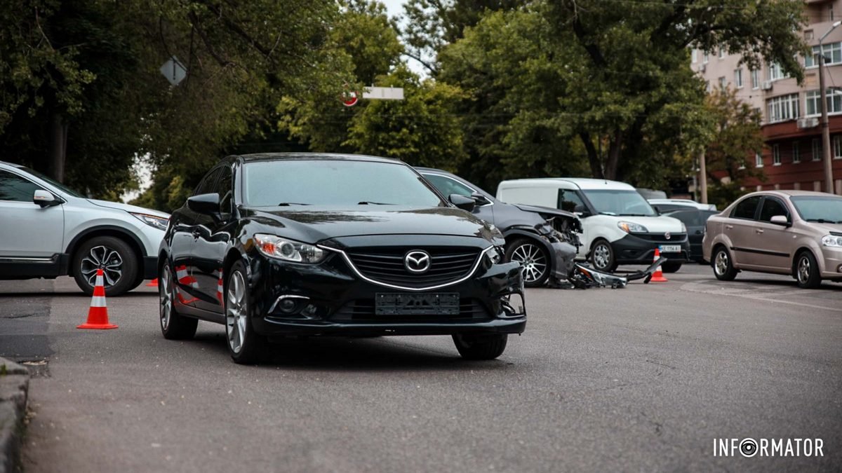        Mazda  Toyota