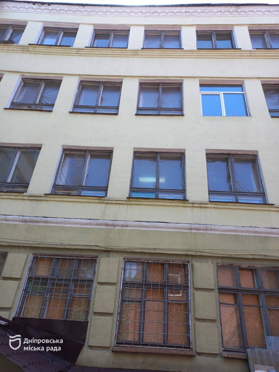  ˳      4 :  