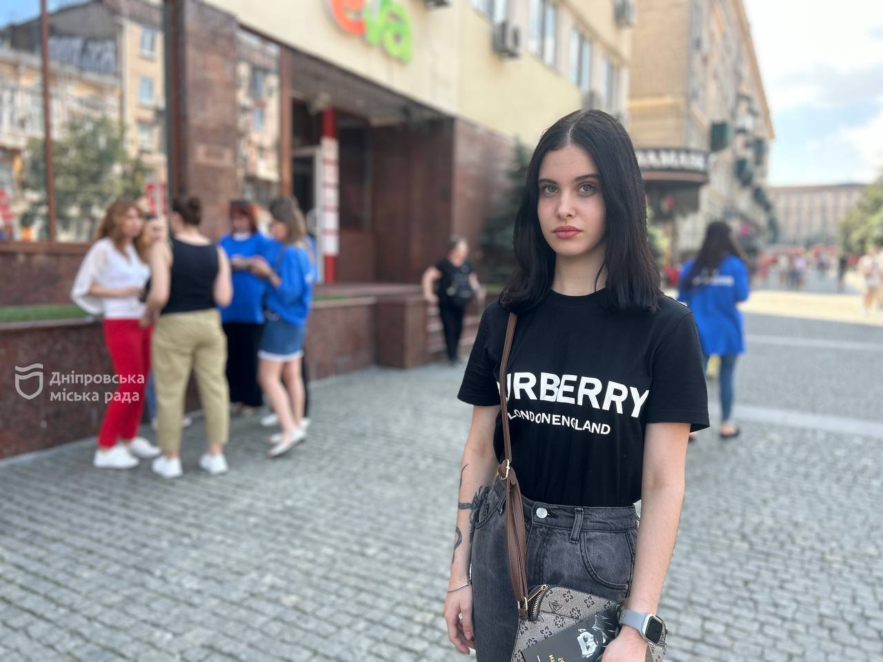      ̳        