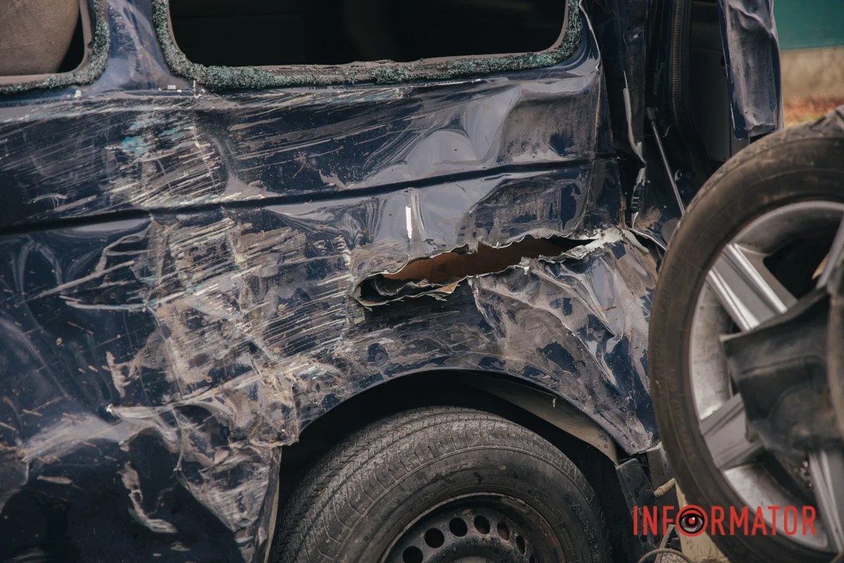      Nissan      Volkswagen:   