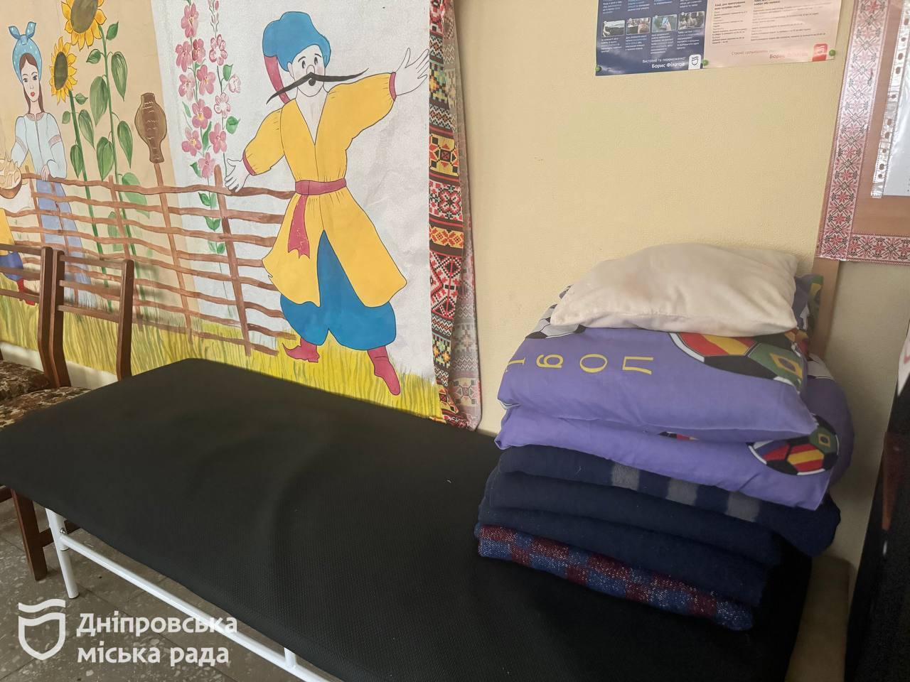    䳿  :      