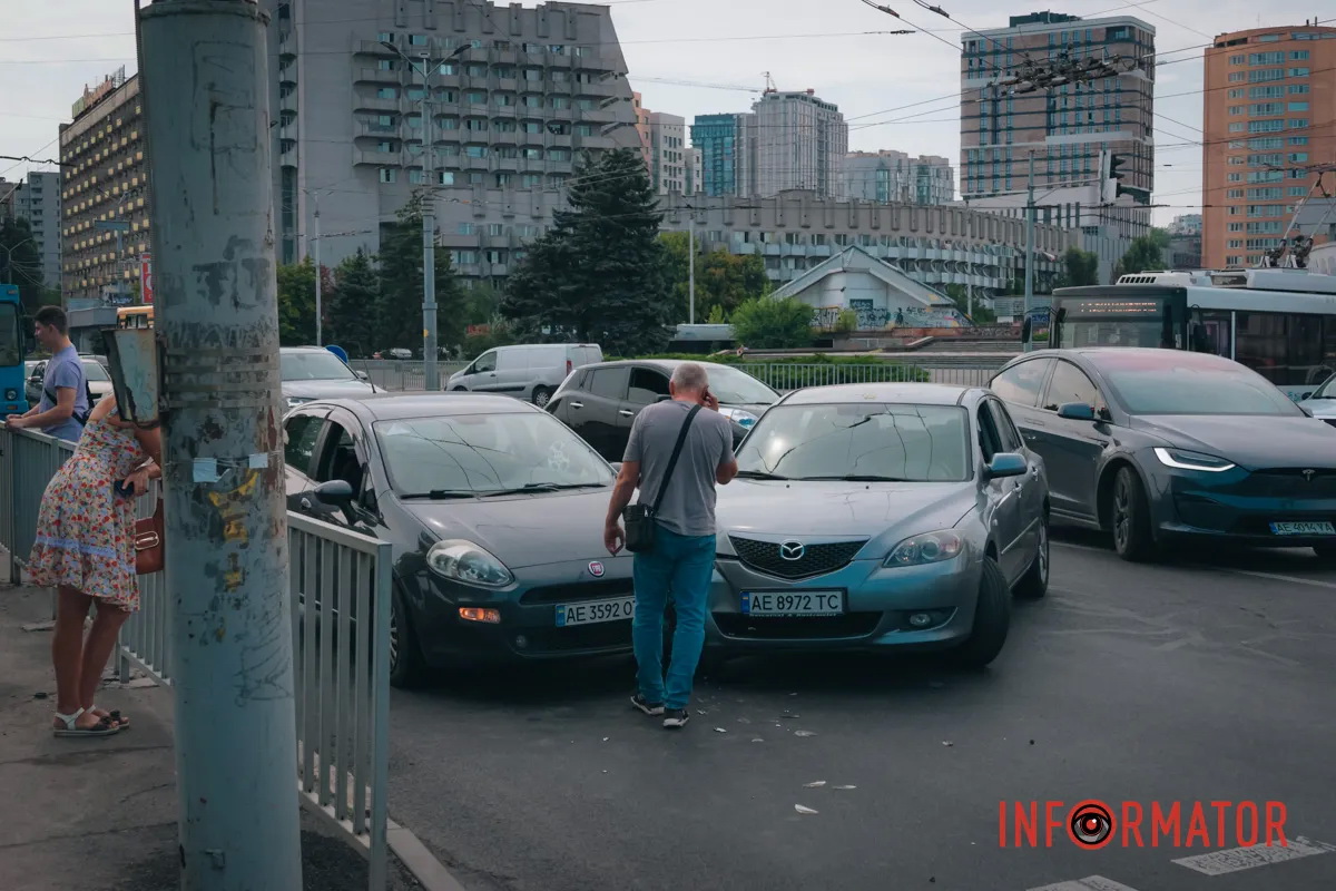     ѳ   Fiat  Mazda:   