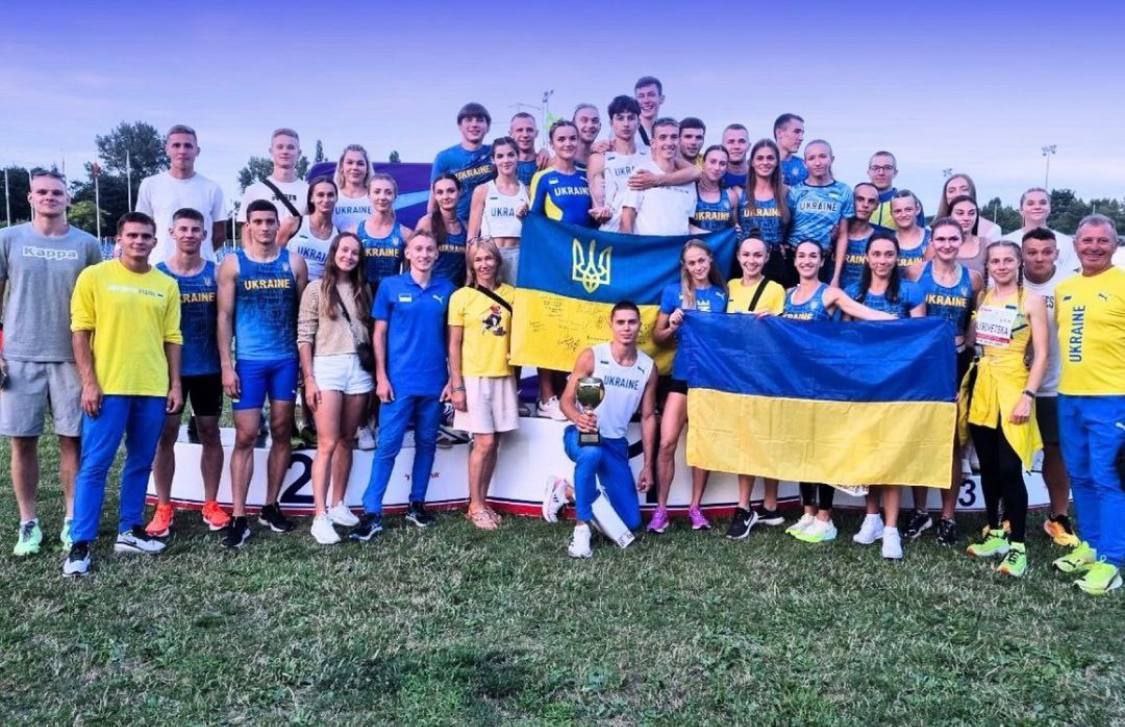           U23   