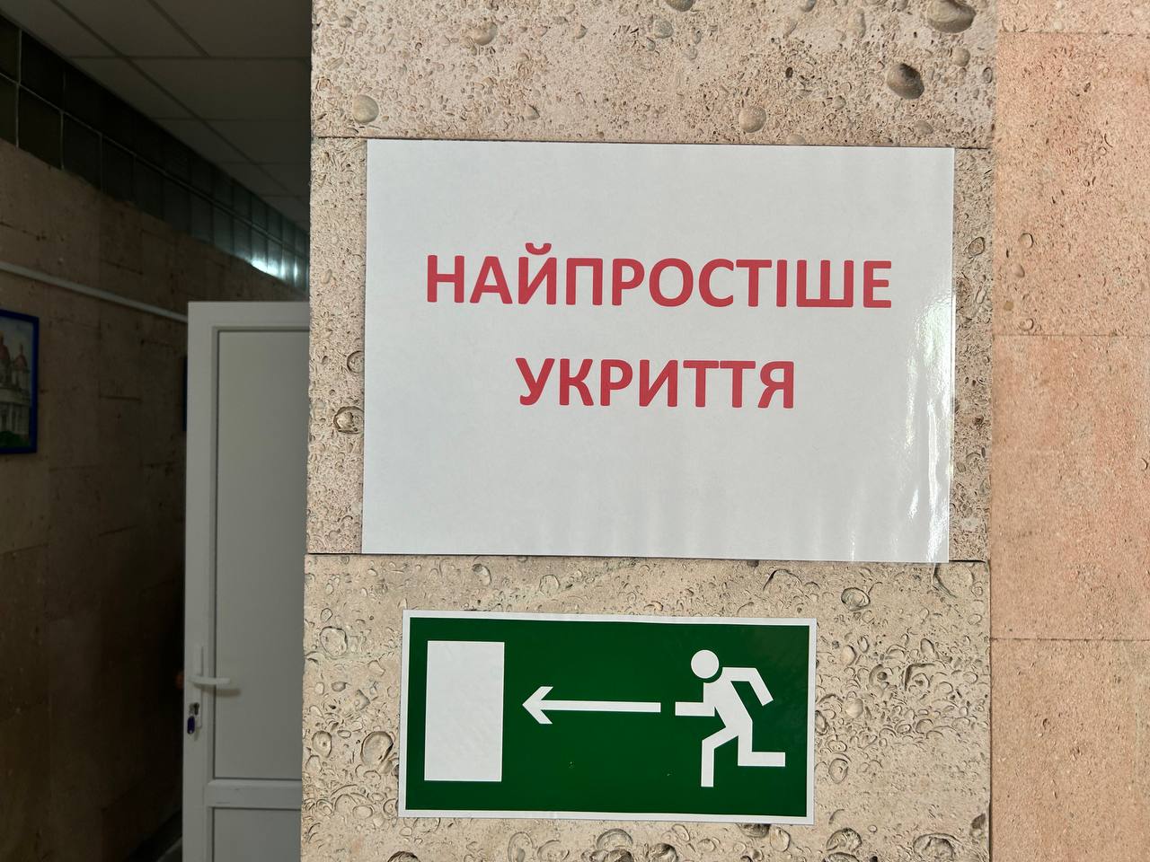        .  ᒿ   