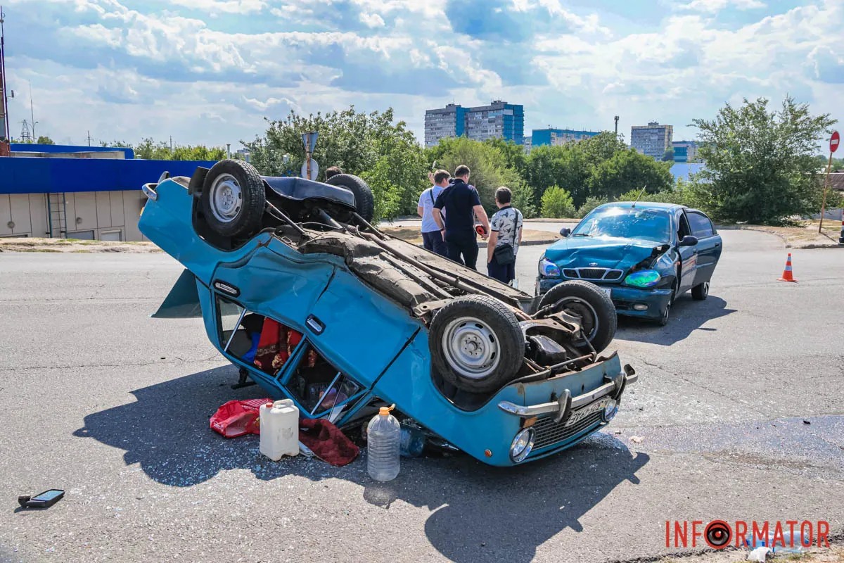      Daewoo   :  