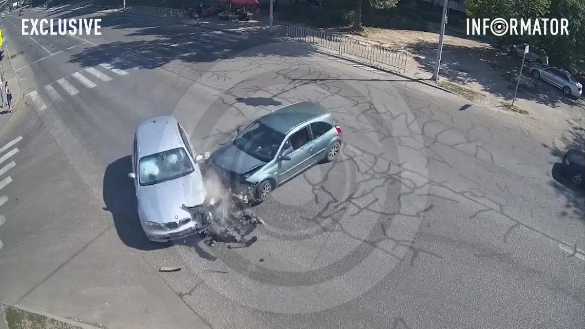      BMW    Renault   