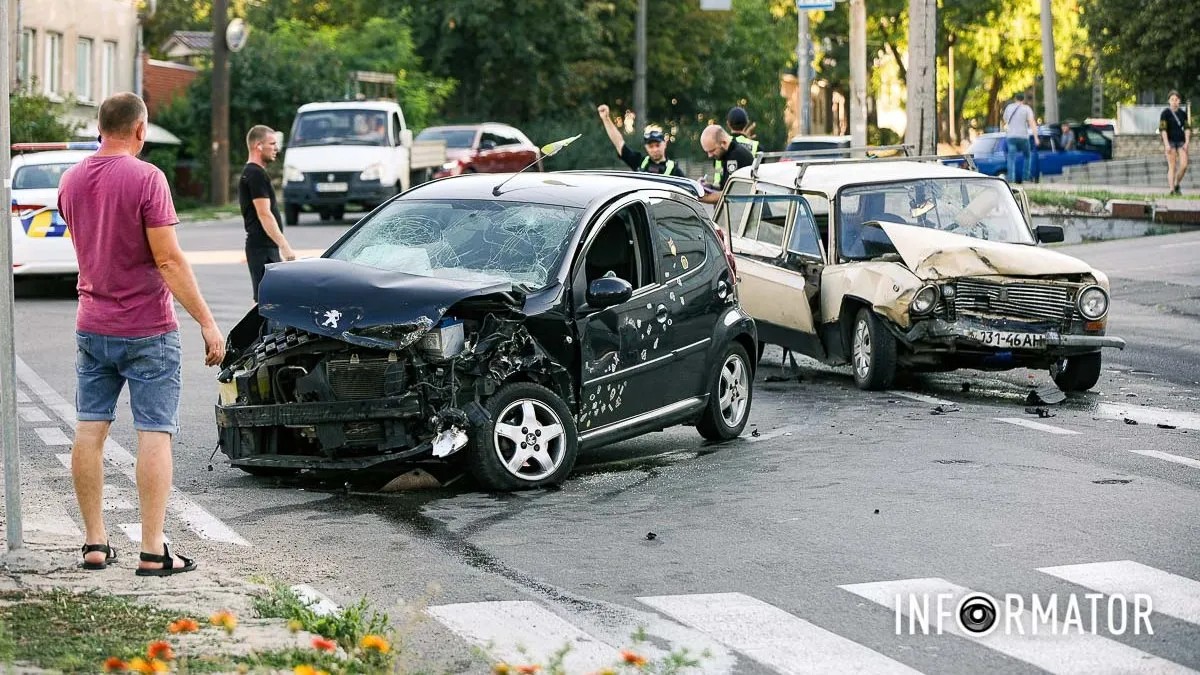       Peugeot  :  