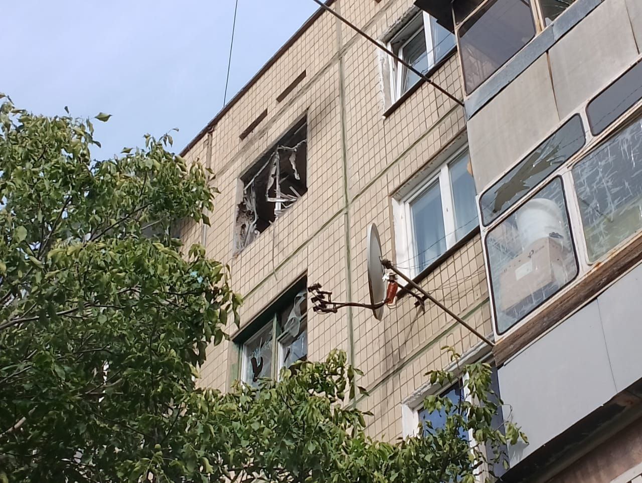  911  :      22 
