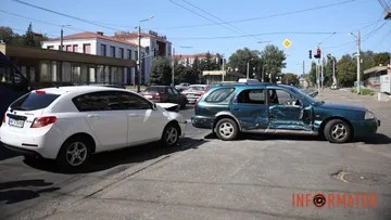         :    ͳ    Geely  Kia
