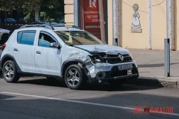       ʼ  Renault  Lexus ( )