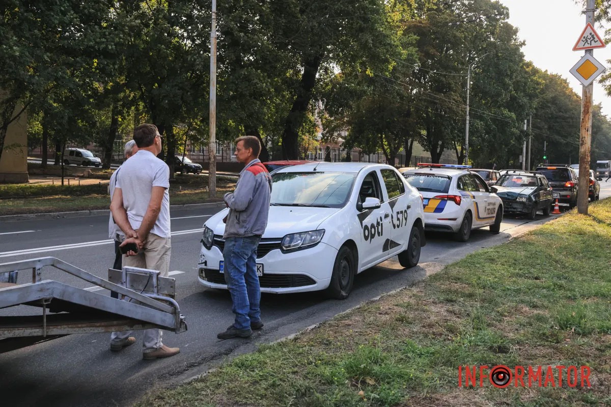       ͳ    Renault   Opti