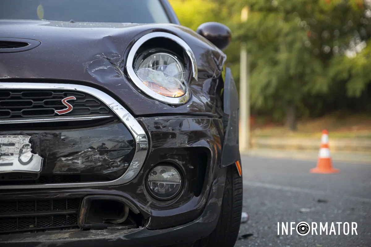     3-      Mini Cooper