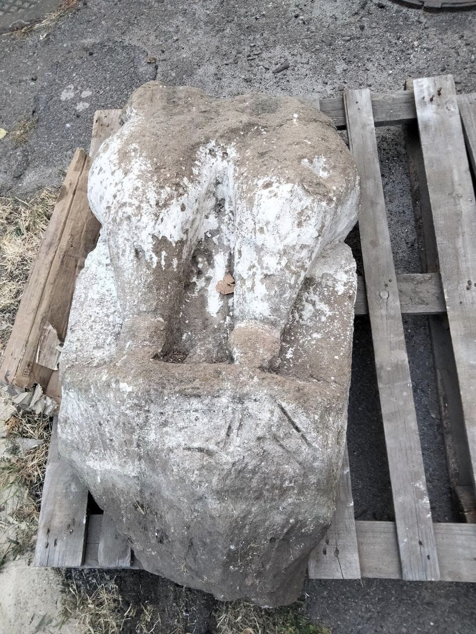   '    ,  