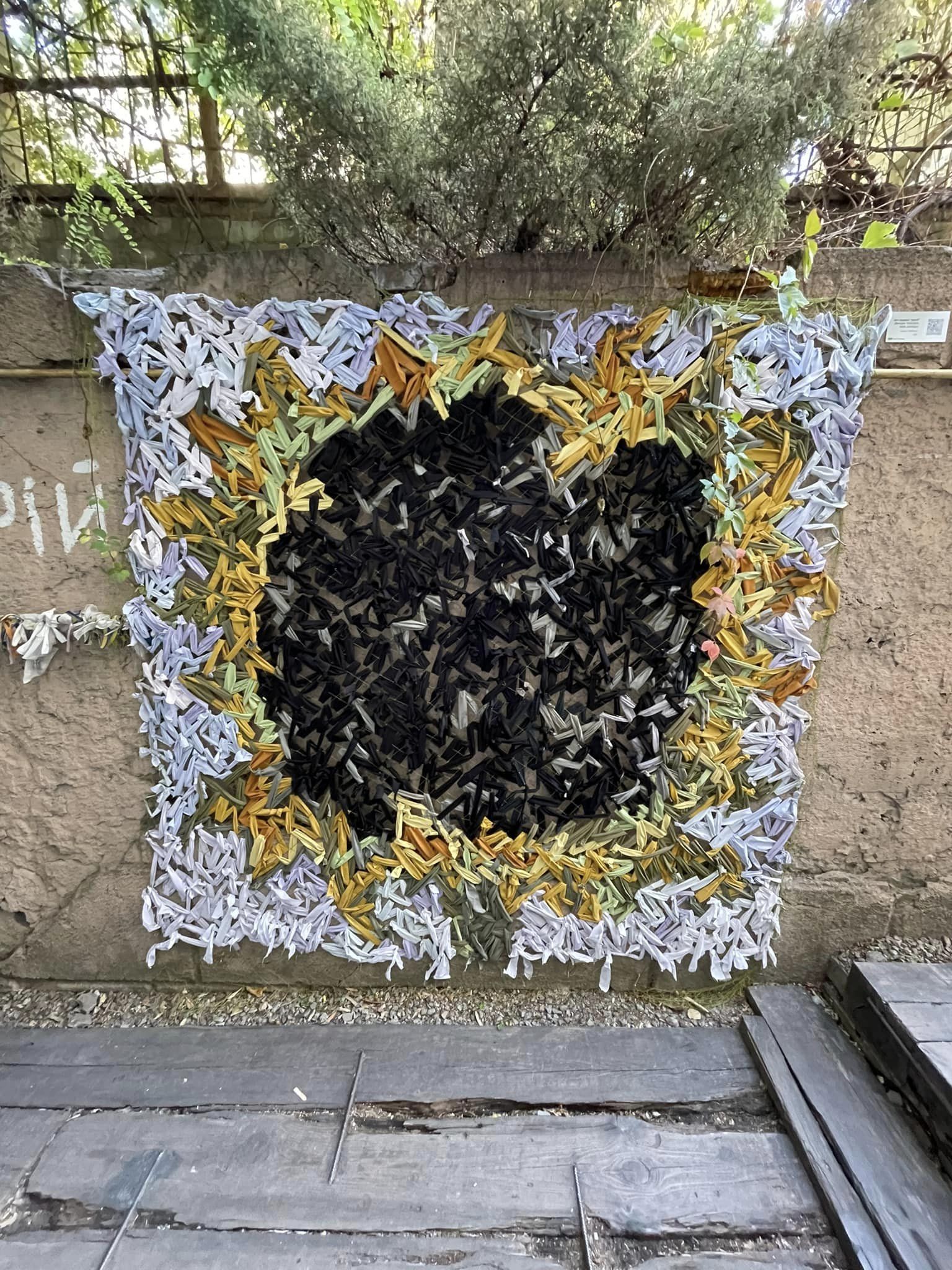       5  -'