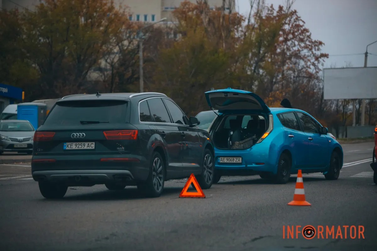       Tesla  Leapmotor