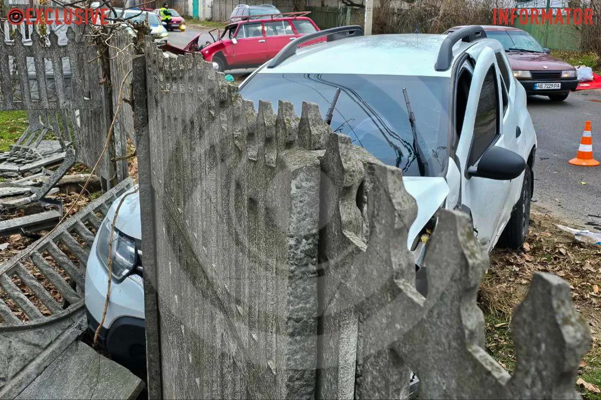       Renault  :        ( )