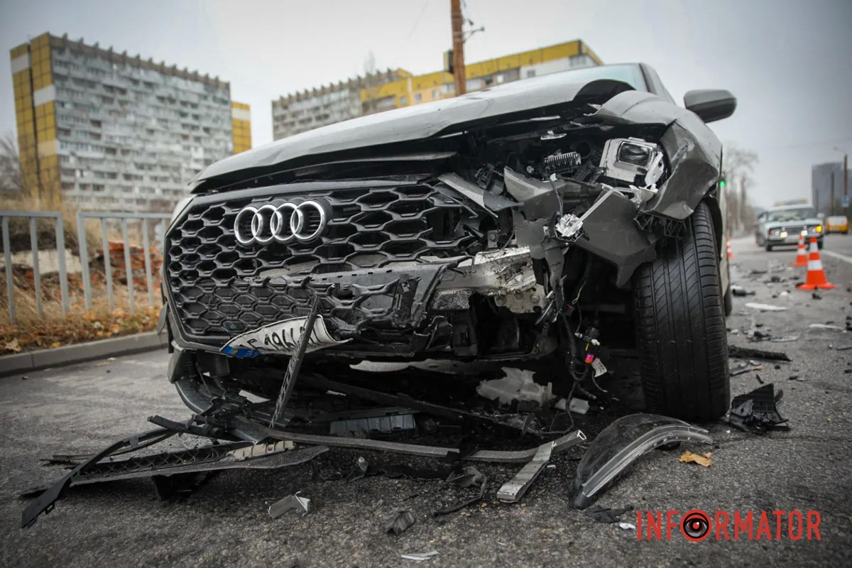        Audi  Hyundai:   ( )