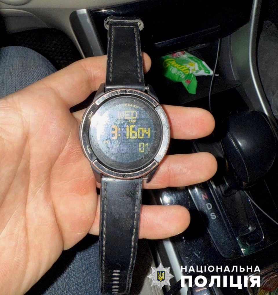   ѳ    :  ,   